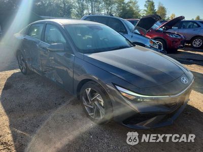 Czwarte zdjęcie samochodu z boku: 2025 HYUNDAI ELANTRA LIMITED VIN:KMHLP4DG4SU031105 - miniatura