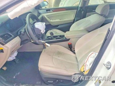 Zdjęcie 7 z 13 samochodu: 2017 HYUNDAI SONATA SPORT VIN:5NPE34AF8HH535017 - miniatura