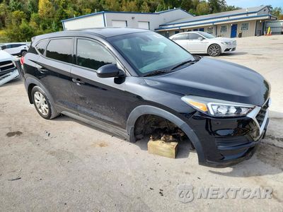 Czwarte zdjęcie samochodu z boku: 2019 HYUNDAI TUCSON SE VIN:KM8J2CA4XKU945935 - miniatura