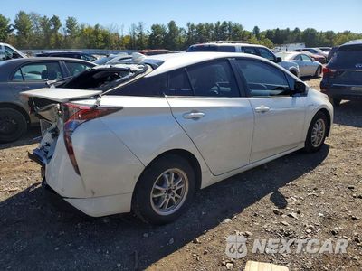 Trzecie zdjęcie samochodu z tyłu: 2018 TOYOTA PRIUS FOUR VIN:JTDKARFU4J3548698 - miniatura