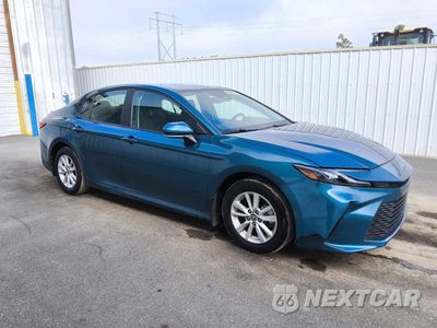 Czwarte zdjęcie samochodu z boku: 2026 TOYOTA CAMRY LE VIN:4T1DAACKXTU240442 - miniatura