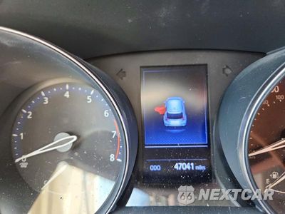 Zdjęcie 9 z 12 samochodu: 2020 TOYOTA C-HR XLE VIN:JTNKHMBX1L1070054 - miniatura