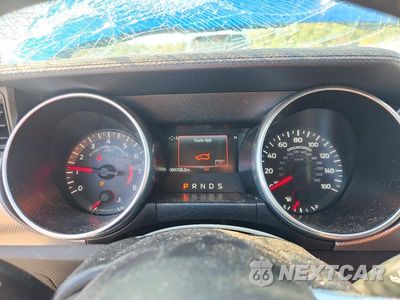 Zdjęcie 9 z 12 samochodu: 2019 FORD MUSTANG VIN:1FA6P8TH0K5178167 - miniatura