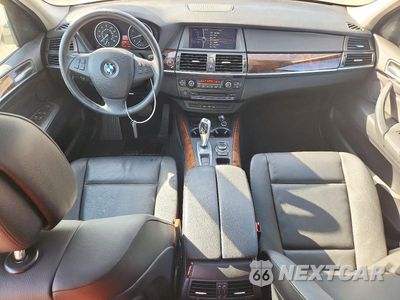 Zdjęcie 8 z 13 samochodu: 2013 BMW X5 XDRIVE35I VIN:5UXZV4C56D0B04006 - miniatura