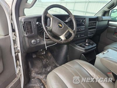 Zdjęcie 8 z 13 samochodu: 2019 CHEVROLET EXPRESS G2500 VIN:1GCWGAFP1K1327178 - miniatura