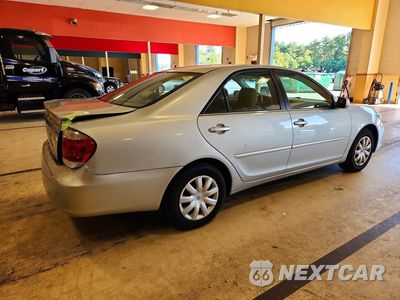 Trzecie zdjęcie samochodu z tyłu: 2006 TOYOTA CAMRY LE VIN:4T1BE30K16U140472 - miniatura