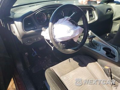 Zdjęcie 8 z 12 samochodu: 2019 DODGE CHALLENGER SXT VIN:2C3CDZAG0KH669082 - miniatura