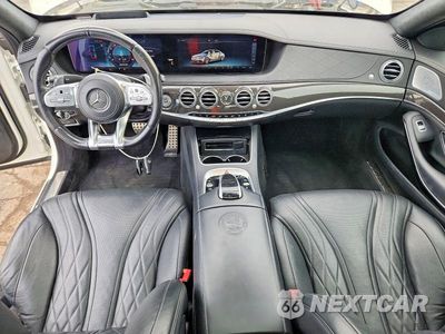Zdjęcie 8 z 13 samochodu: 2018 MERCEDES-BENZ S 63 AMG 4MATIC VIN:WDDUG8JB9JA395731 - miniatura