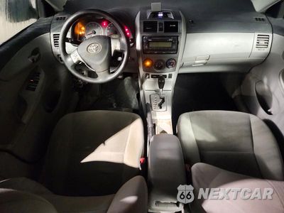 Zdjęcie 8 z 13 samochodu: 2012 TOYOTA COROLLA VIN:2T1BU4EEXCC791947 - miniatura