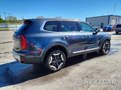 Trzecie zdjęcie samochodu z tyłu: 2023 KIA TELLURIDE S VIN:5XYP64GC3PG335665 - miniatura