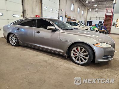 Czwarte zdjęcie samochodu z boku: 2011 JAGUAR XJL VIN:SAJWA2GB4BLV06749 - miniatura