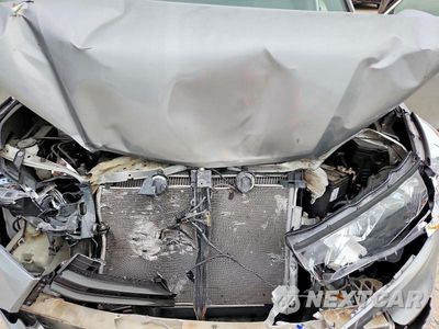 Zdjęcie 12 z 13 samochodu: 2016 TOYOTA HIGHLANDER LE VIN:5TDZKRFH0GS165816 - miniatura