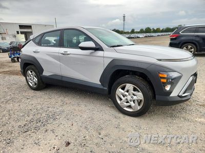 Czwarte zdjęcie samochodu z boku: 2025 HYUNDAI KONA SE VIN:KM8HACAB9SU223582 - miniatura