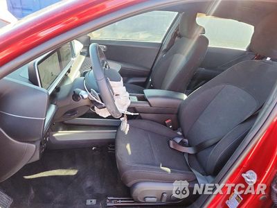 Zdjęcie 7 z 12 samochodu: 2024 HYUNDAI IONIQ 6 SE VIN:KMHM24ACXRA058857 - miniatura