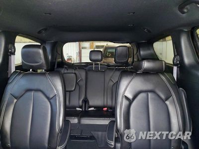 Zdjęcie 10 z 13 samochodu: 2027 CHRYSLER PACIFICA SELECT VIN:2C4RC1BG8VR556729 - miniatura
