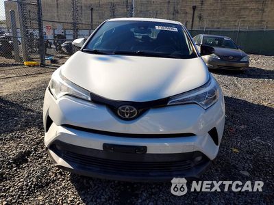 Piąte zdjęcie samochodu w środku: 2018 TOYOTA C-HR XLE PREMIUM VIN:NMTKHMBX2JR040791 - miniatura