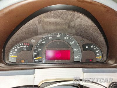 Zdjęcie 9 z 12 samochodu: 2004 MERCEDES-BENZ C 240 VIN:WDBRF61J24E018636 - miniatura