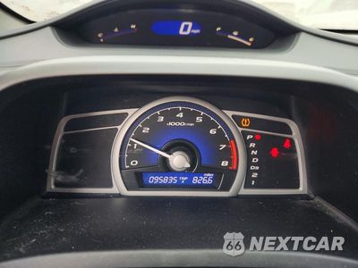 Zdjęcie 9 z 12 samochodu: 2010 HONDA CIVIC LX VIN:2HGFG1B6XAH521402 - miniatura