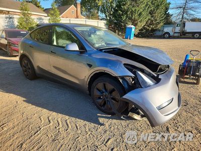 Czwarte zdjęcie samochodu z boku: 2025 TESLA MODEL Y VIN:7SAYGDEE5SA360766 - miniatura