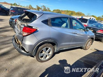 Trzecie zdjęcie samochodu z tyłu: 2018 HONDA HR-V LX VIN:3CZRU6H3XJG702461 - miniatura