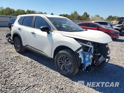 Czwarte zdjęcie samochodu z boku: 2026 NISSAN ROGUE S VIN:5N1BT3AB0TC866992 - miniatura