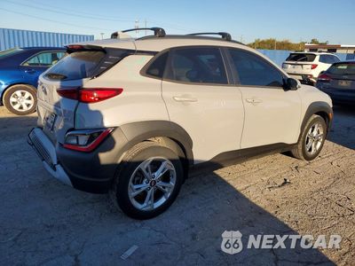 Trzecie zdjęcie samochodu z tyłu: 2023 HYUNDAI KONA SEL VIN:KM8K6CAB6PU998906 - miniatura