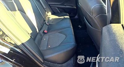 Zdjęcie 8 z 10 samochodu: 2019 TOYOTA CAMRY SE VIN:4T1B11HK5KU739535 - miniatura