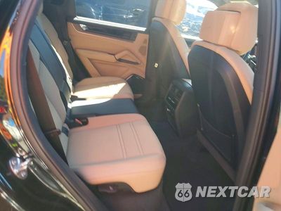 Zdjęcie 10 z 12 samochodu: 2026 PORSCHE CAYENNE SE HYBRID VIN:WP1AN2AY9TDA20037 - miniatura