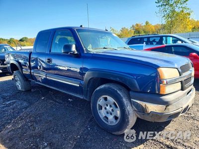 Czwarte zdjęcie samochodu z boku: 2004 CHEVROLET SILVERADO K1500 VIN:1GCEK19T84E364095 - miniatura