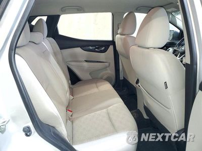 Zdjęcie 11 z 14 samochodu: 2018 NISSAN ROGUE SPORT SV VIN:JN1BJ1CR4JW293599 - miniatura