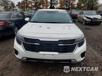 Piąte zdjęcie samochodu w środku: 2025 KIA SELTOS LX VIN:KNDEPCAA4S7685690 - miniatura