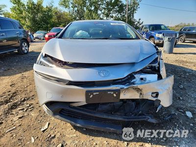 Piąte zdjęcie samochodu w środku: 2024 TOYOTA PRIUS LE VIN:JTDACAAU1R3026704 - miniatura