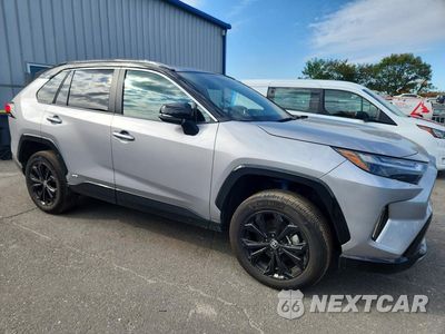 Czwarte zdjęcie samochodu z boku: 2025 TOYOTA RAV4 XSE VIN:4T3E6RFVXSU186916 - miniatura