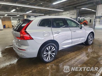 Trzecie zdjęcie samochodu z tyłu: 2023 VOLVO XC60 CORE VIN:YV4H60DK4P1333087 - miniatura