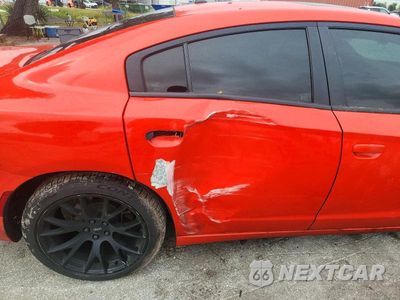 Zdjęcie 10 z 12 samochodu: 2020 DODGE CHARGER SXT VIN:2C3CDXBG2LH217543 - miniatura