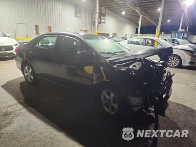 Czwarte zdjęcie samochodu z boku: 2012 TOYOTA COROLLA LE VIN:2T1BU4EE5CC816429 - miniatura