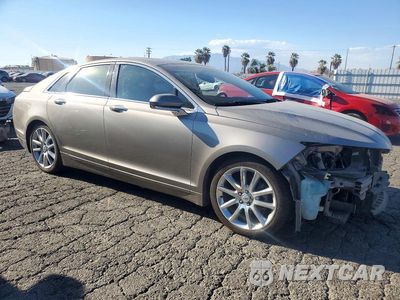 Czwarte zdjęcie samochodu z boku: 2015 LINCOLN MKZ HYBRID VIN:3LN6L2LU7FR626922 - miniatura