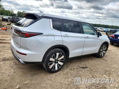 Trzecie zdjęcie samochodu z tyłu: 2025 MITSUBISHI OUTLANDER SE VIN:JA4J3VA85SZ056361 - miniatura