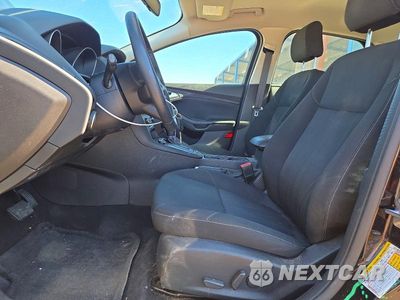 Zdjęcie 7 z 12 samochodu: 2016 FORD FOCUS SE VIN:1FADP3K21GL309388 - miniatura