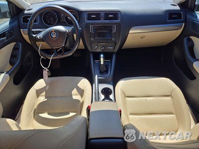 Zdjęcie 8 z 12 samochodu: 2018 VOLKSWAGEN JETTA SE VIN:3VWDB7AJXJM229096 - miniatura