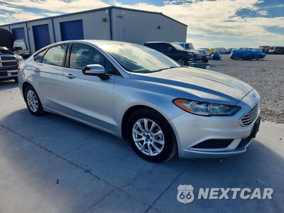 Czwarte zdjęcie samochodu z boku: 2017 FORD FUSION S VIN:3FA6P0G75HR274014 - miniatura