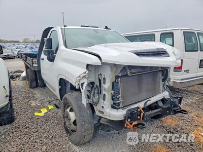 Czwarte zdjęcie samochodu z boku: 2022 CHEVROLET SILVERADO C3500 VIN:1GB3WRE76NF182477 - miniatura