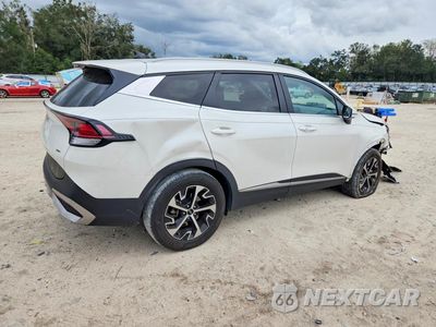 Trzecie zdjęcie samochodu z tyłu: 2023 KIA SPORTAGE EX VIN:KNDPVCAG0P7057345 - miniatura
