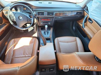 Zdjęcie 8 z 12 samochodu: 2011 BMW 328 XI VIN:WBAUU3C5XBA542912 - miniatura