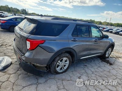 Trzecie zdjęcie samochodu z tyłu: 2021 FORD EXPLORER XLT VIN:1FMSK7DH5MGC36762 - miniatura