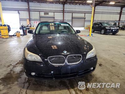 Piąte zdjęcie samochodu w środku: 2004 BMW 530 I VIN:WBANA73584B801558 - miniatura