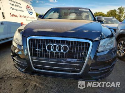 Piąte zdjęcie samochodu w środku: 2010 AUDI Q5 PREMIUM PLUS VIN:WA1LKAFP1AA046069 - miniatura