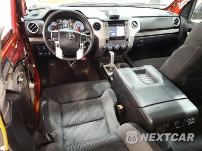Zdjęcie 8 z 13 samochodu: 2018 TOYOTA TUNDRA CREWMAX SR5 VIN:5TFDY5F14JX742238 - miniatura
