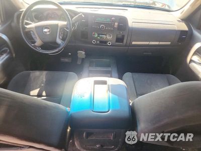 Zdjęcie 8 z 12 samochodu: 2009 CHEVROLET SILVERADO C1500 LT VIN:3GCEC23J59G130474 - miniatura