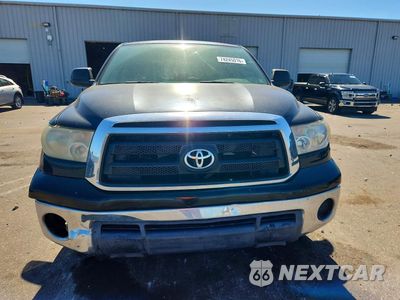 Piąte zdjęcie samochodu w środku: 2011 TOYOTA TUNDRA CREWMAX SR5 VIN:5TFDW5F13BX195535 - miniatura